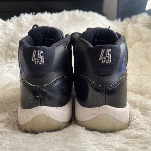 Air Jordan 11 Retro 'Space Jam 2016 Release' - Picture 5 of 5